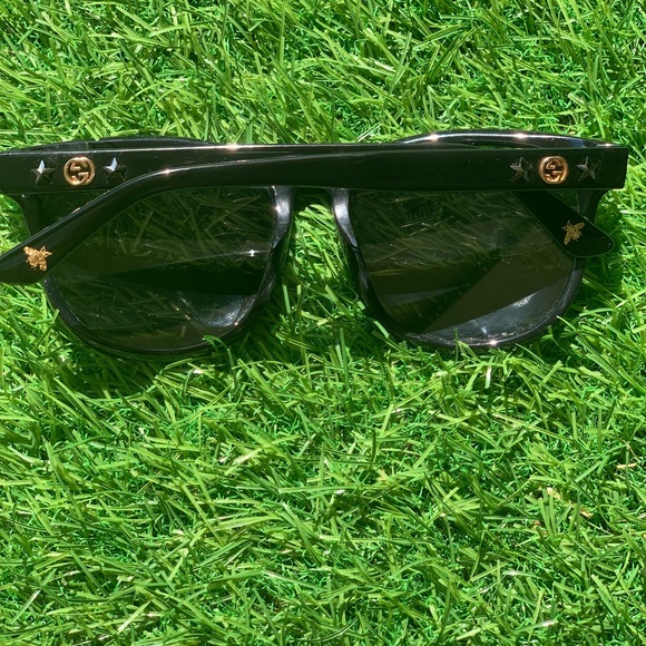 Gucci Glasses - Picture 3 of 8